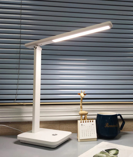 Flatemate Rechargeable Desk Lamp